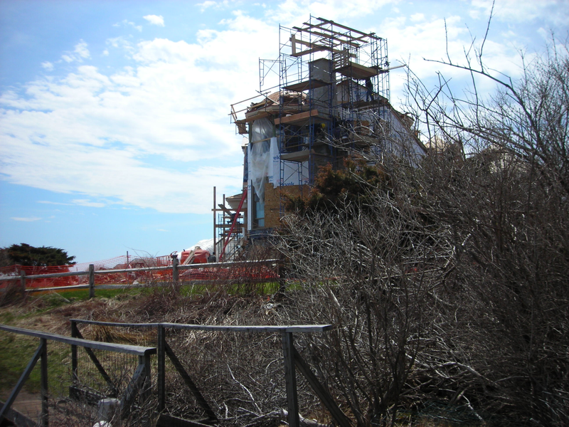Illustration for article titled Let's Gawk At Roger Goodell's Under-Construction Summer Home